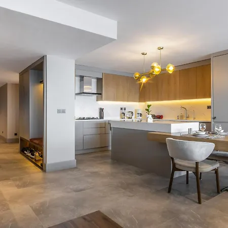 180 Sea View Luxury Penthouse * אנטליה